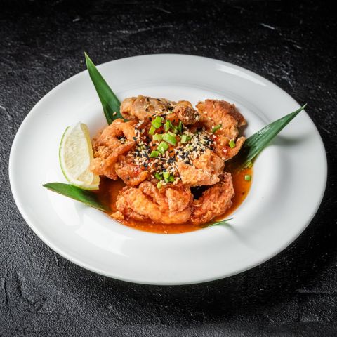 Курица в кисло-сладком соусе (320/15г)
