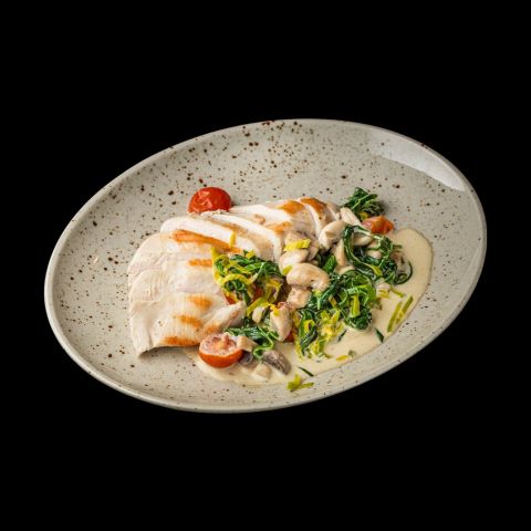 Куряче філе у вершковому соусі (135\120г)